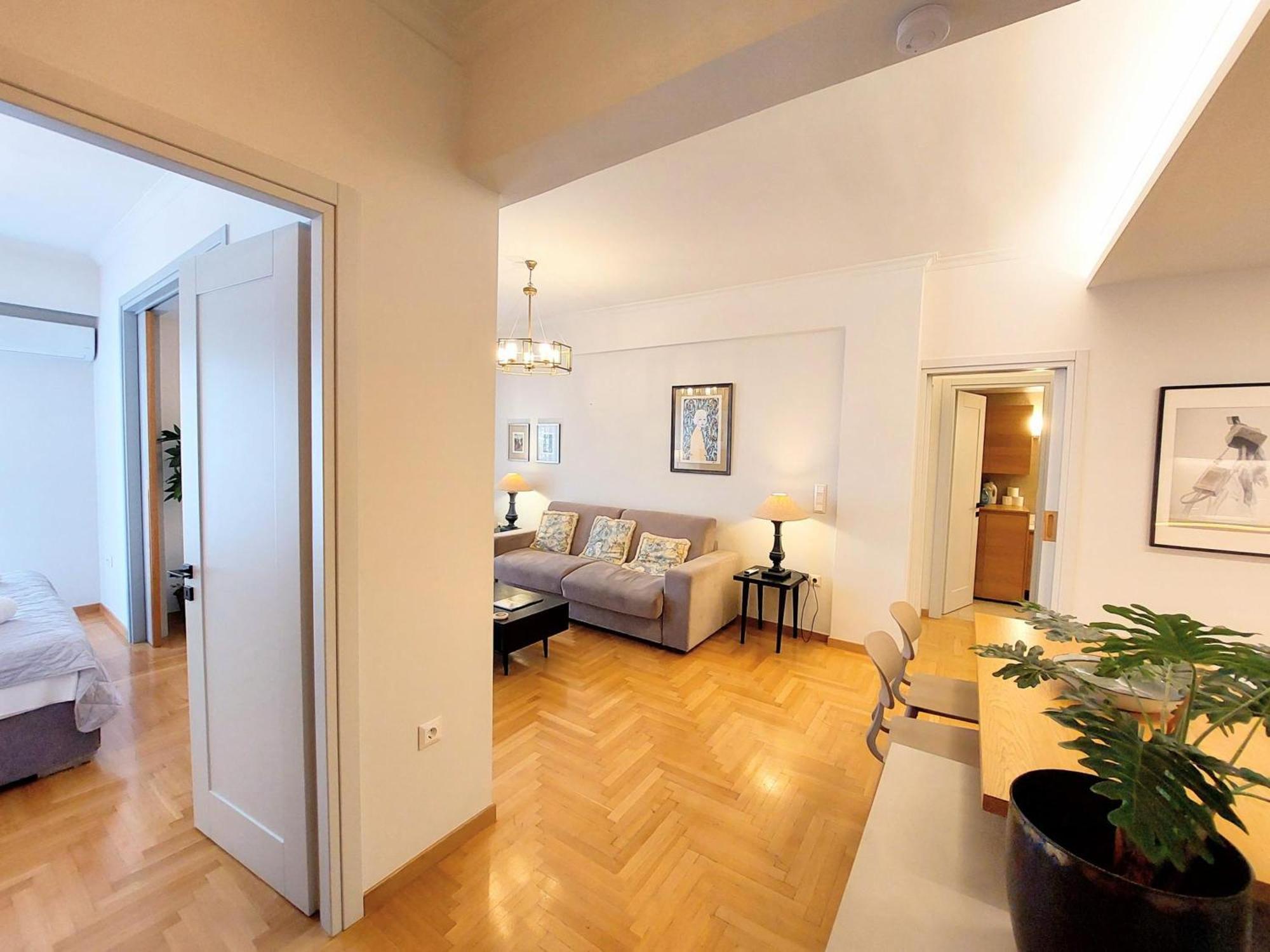 Elegant Apartment In Acropolis أثينا المظهر الخارجي الصورة