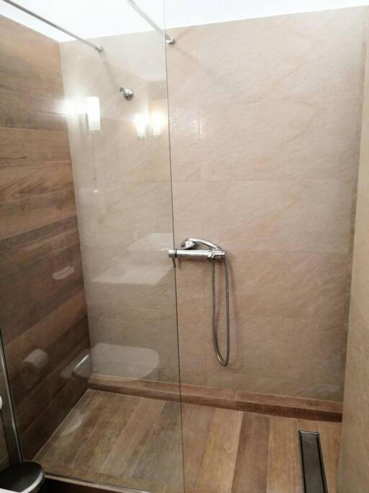 Elegant Apartment In Acropolis أثينا المظهر الخارجي الصورة