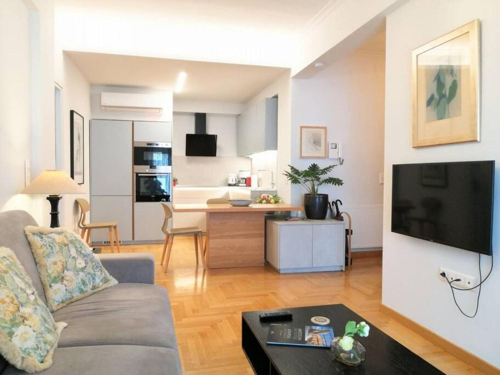 Elegant Apartment In Acropolis أثينا المظهر الخارجي الصورة